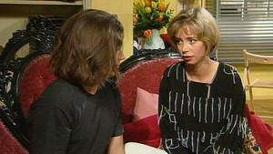 Elisabeth überzeugt Daniel, Angela einzustellen.