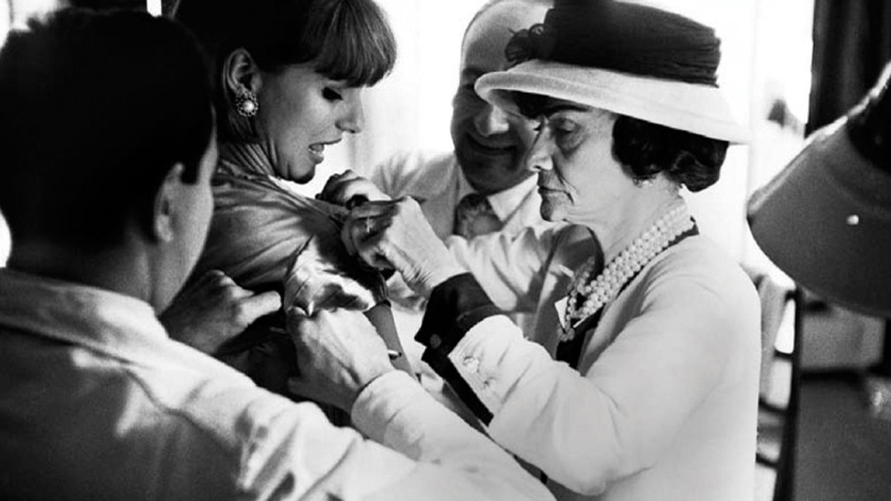 Coco Chanel - Die Geschichte einer Mode-Legende im Online Stream | RTL+
