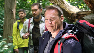 Robert zwingt Paco und David zu einem Trip in den Wald