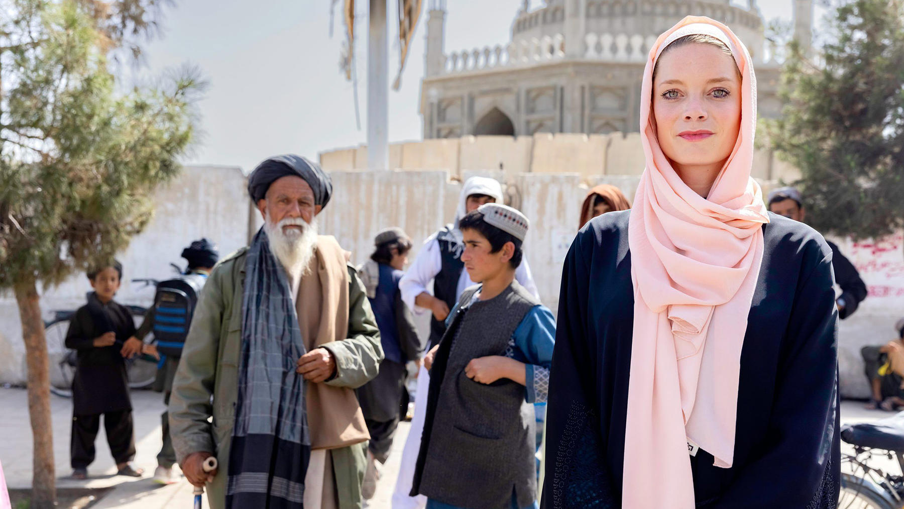 RTL Spezial: 60 Tage Frauenhass - Eine Reporterin bei den Taliban