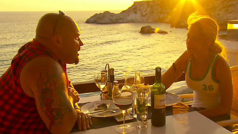 Die Chaoten (2) - Bollywood auf Ibiza u.a.